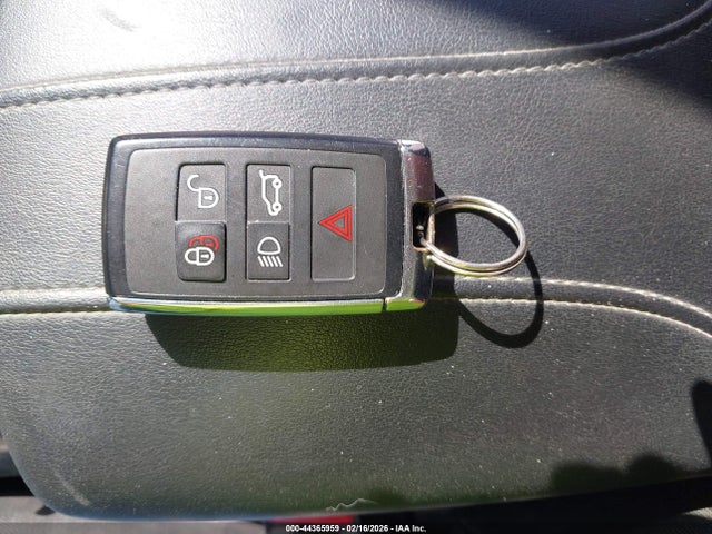 2018 JAGUAR E-PACE SADFM2GX5J1Z15150 Photo 10