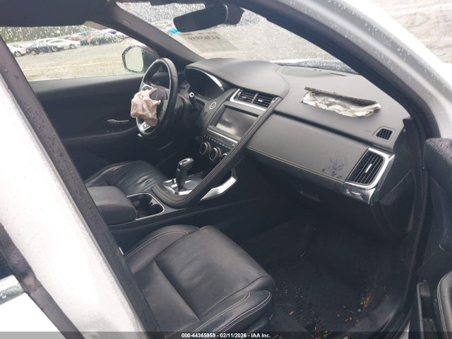 2018 JAGUAR E-PACE SADFM2GX5J1Z15150 Photo 4