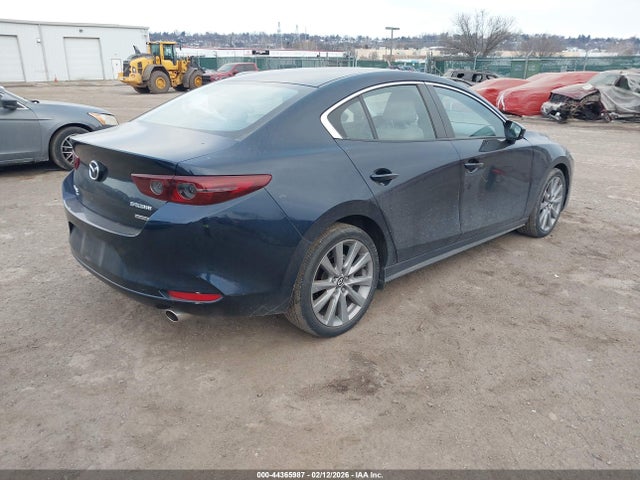Mazda Mazda3 Preferred 2021 JM1BPBCLXM1334963 Image 4