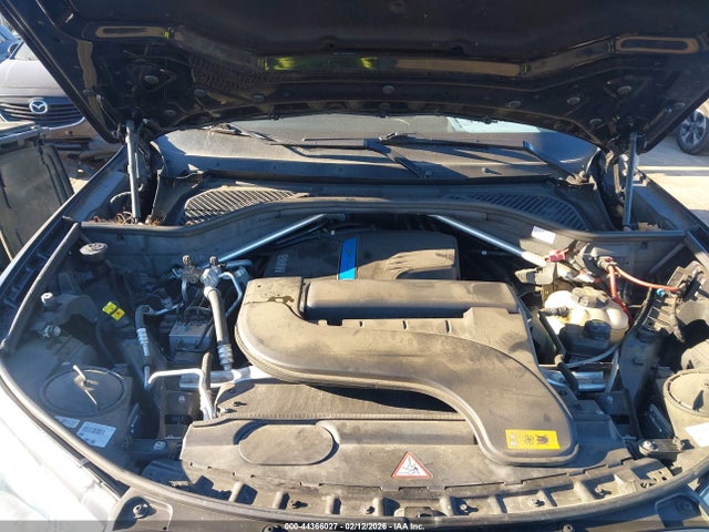 2016 BMW X5 EDRIVE 5UXKT0C57G0F75148 Photo 9