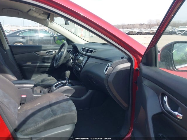 2015 Nissan Rogue S მანქანა იყიდება აუქციონზე, vin: KNMAT2MT8FP589150, აუქციონის ნომერი: 44366080