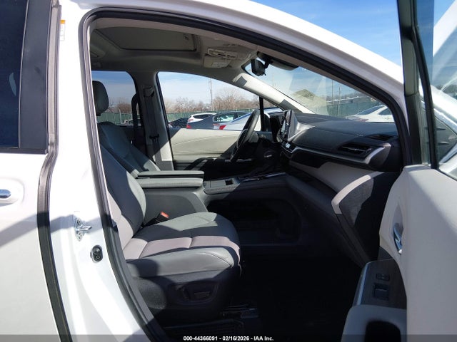 5TDZRKEC0RS189495 Toyota Sienna Limited