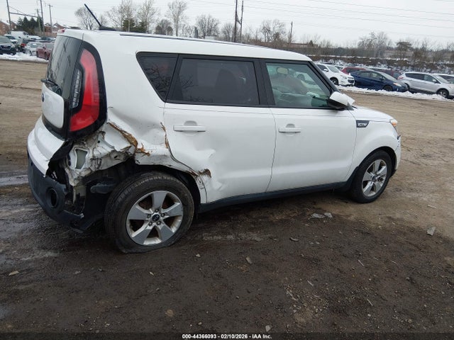 Продаж на аукціоні авто 2018 Kia Soul !, vin: KNDJN2A29J7522880, номер лоту: 44366093