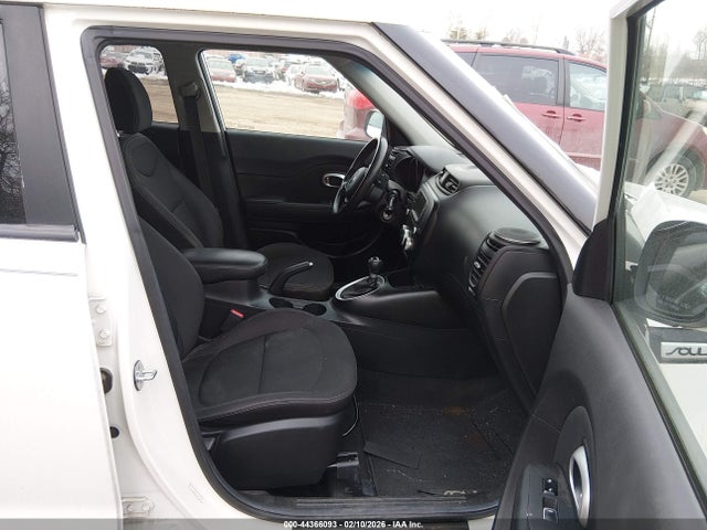 Продаж на аукціоні авто 2018 Kia Soul !, vin: KNDJN2A29J7522880, номер лоту: 44366093