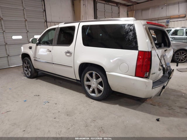 Продаж на аукціоні авто 2010 Cadillac Escalade Esv Premium, vin: 1GYUKJEF3AR208332, номер лоту: 44366104