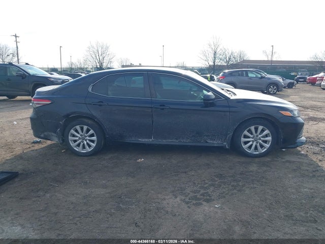 4T1B11HKXJU099370 Toyota CAMRY LE