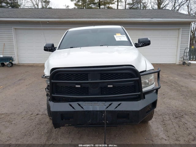 44366170 :رقم المزاد ، 3C6TR5CT8EG253163 vin ، 2014 Ram 2500 Tradesman مزاد بيع