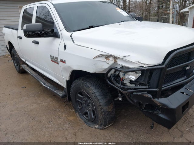 44366170 :رقم المزاد ، 3C6TR5CT8EG253163 vin ، 2014 Ram 2500 Tradesman مزاد بيع