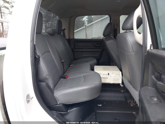 44366170 :رقم المزاد ، 3C6TR5CT8EG253163 vin ، 2014 Ram 2500 Tradesman مزاد بيع
