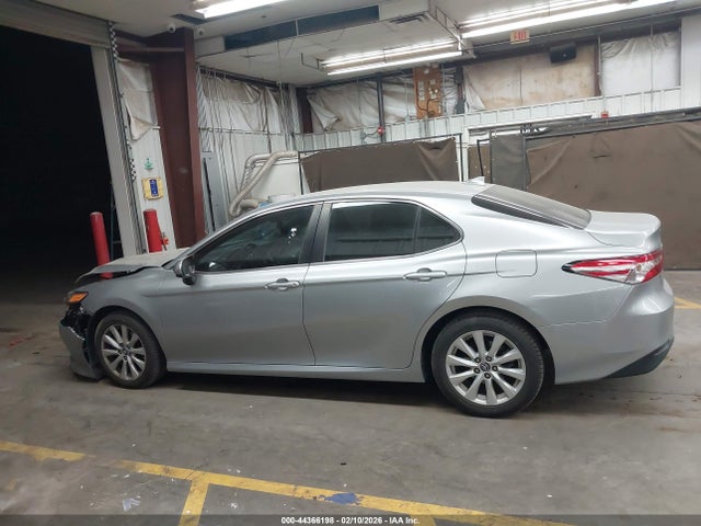 Toyota CAMRY LE 2019 4T1B11HK6KU796147 Image 14