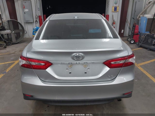 Toyota CAMRY LE 2019 4T1B11HK6KU796147 Image 16