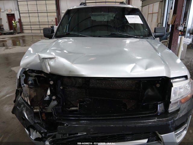 1FMJU1JTXHEA24338 Ford Expedition Xlt