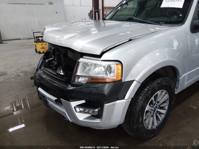1FMJU1JTXHEA24338 Ford Expedition Xlt