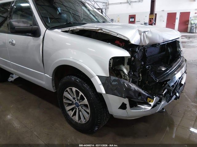 1FMJU1JTXHEA24338 Ford Expedition Xlt