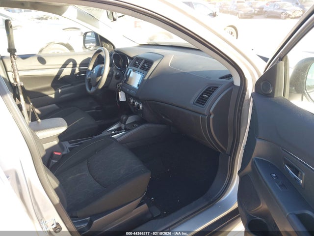 2025 MITSUBISHI OUTLANDER SPORT JA4ARUAU0SU012304 Photo 4