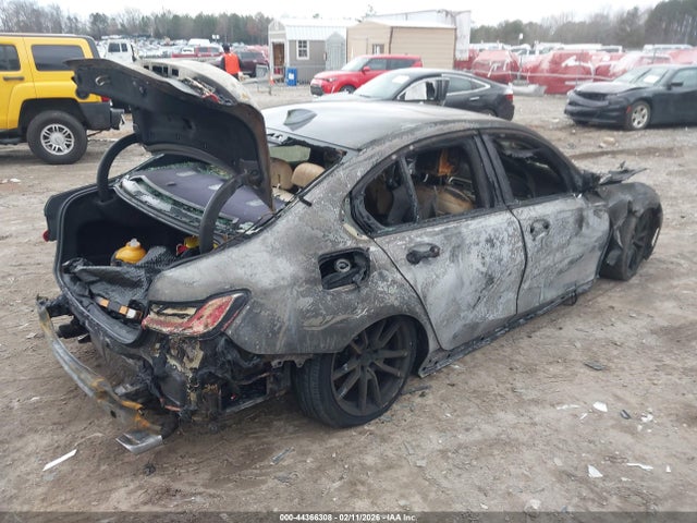 44366308 :رقم المزاد ، 3MW5R1J03L8B23850 vin ، 2020 Bmw 330i مزاد بيع