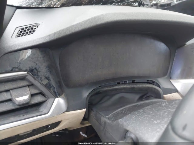 44366308 :رقم المزاد ، 3MW5R1J03L8B23850 vin ، 2020 Bmw 330i مزاد بيع