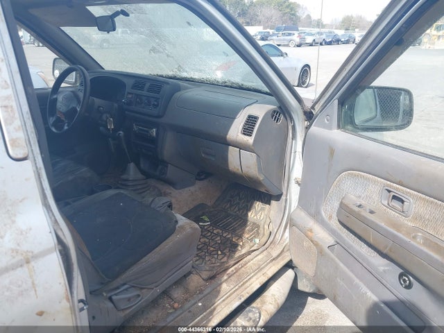 2000 NISSAN FRONTIER 1N6ED27T0YC377313 Photo 4