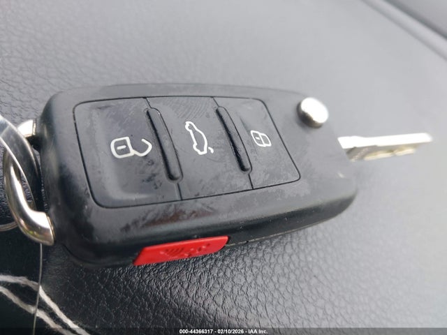 Продажа на аукционе авто 2017 Volkswagen Jetta 1.4t S, vin: 3VW2B7AJ0HM363956, номер лота: 44366317