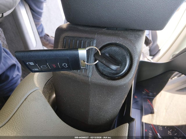 44366327 :رقم المزاد ، 1G6KD57YX8U173120 vin ، 2008 Cadillac Dts 1sc مزاد بيع