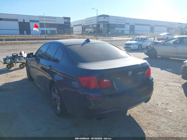 2011 BMW 550I WBAFR9C51BDE81982 Photo 2