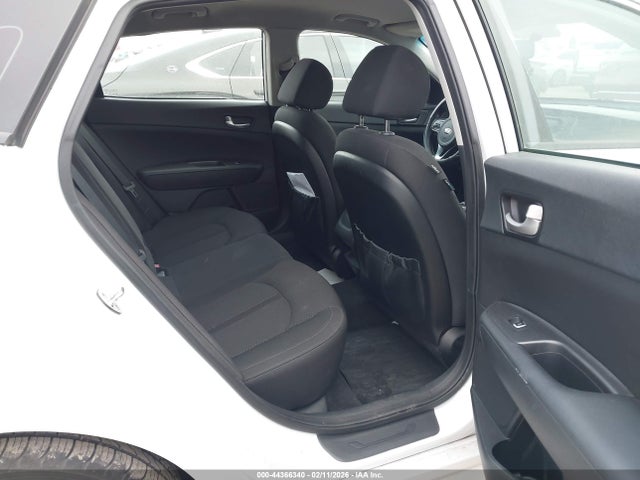 5XXGT4L38HG167414 KIA Optima Lx