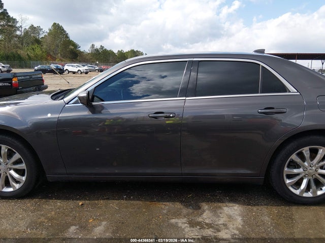 44366341 :رقم المزاد ، 2C3CCARG1HH610270 vin ، 2017 Chrysler 300 Limited Awd مزاد بيع