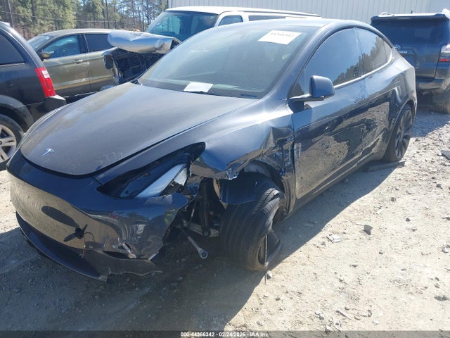 Продажа на аукционе авто 2024 Tesla Model Y Performance Dual Motor All-wheel Drive, vin: 7SAYGDEF6RA275017, номер лота: 44366342