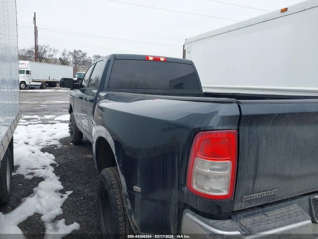 3C63RRHL9KG569909 RAM 3500 Big Horn 4x4 8&#039; Box