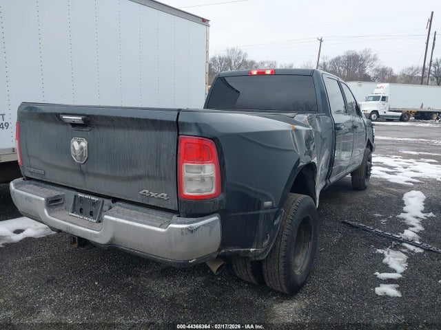 3C63RRHL9KG569909 RAM 3500 Big Horn 4x4 8&#039; Box