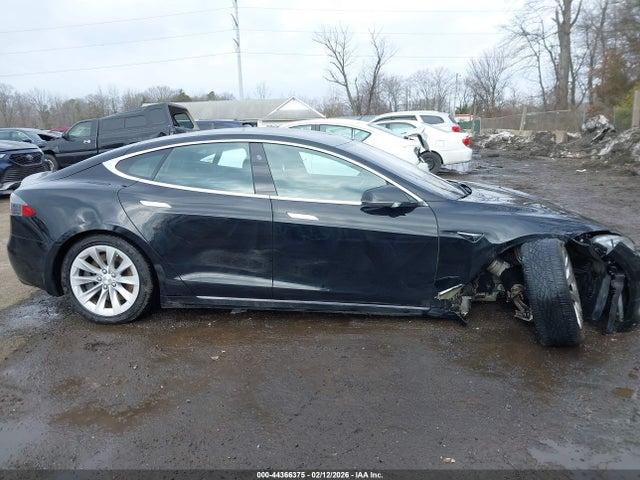 Aukcja sprzedaży 2018 Tesla Model S 100d/75d/p100d, vin: 5YJSA1E2XJF295102, numer aukcji: 44366375