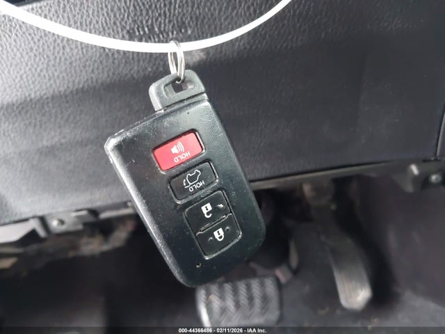 Toyota Rav4 Xle 2017 2T3RFREV1HW663762 Image 11