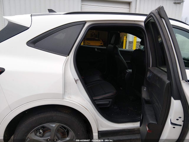 1FMCU9NZ5RUA21473 Ford Escape St-line Select