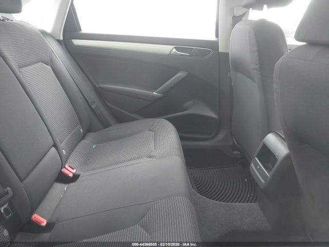 2016 VOLKSWAGEN PASSAT 1VWAT7A35GC006881 Photo 7