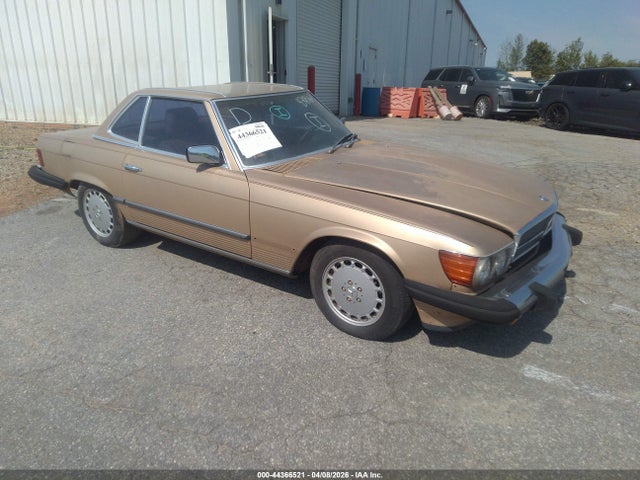 1984 MERCEDES-BENZ 380 WDBBA45AXEA012235