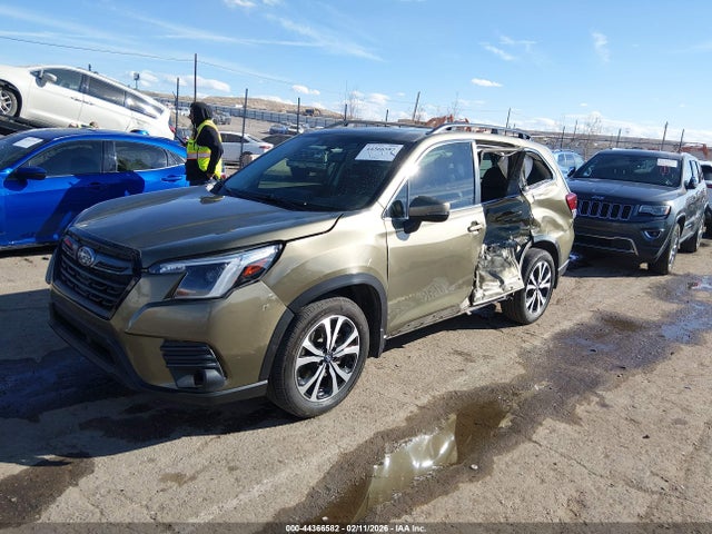 2022 SUBARU FORESTER JF2SKAPC0NH519956 Photo 1