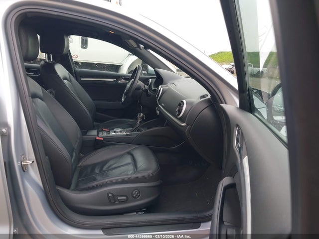 2015 AUDI A3 WAUEFGFF4F1034676 Photo 4