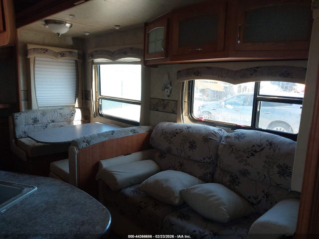 44366686 :رقم المزاد ، 1SACS0BS2A1PR5094 vin ، 2010 Starcraft Homestead مزاد بيع
