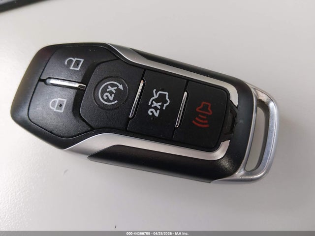 Ford Fusion Energi Titanium 2014 3FA6P0SU4ER129684 Image 10