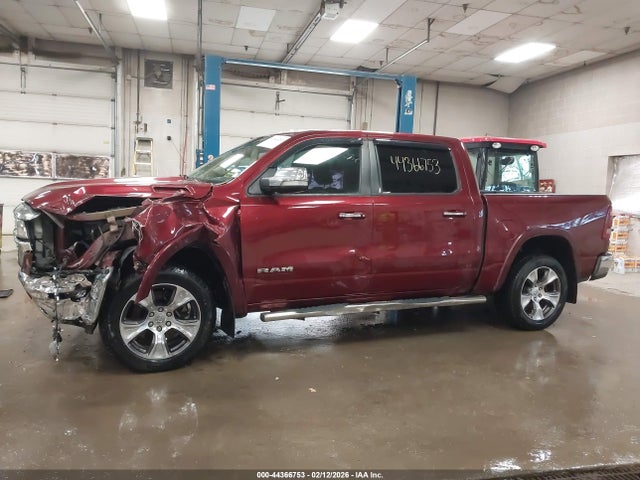 44366753 :رقم المزاد ، 1C6SRFJT1KN776371 vin ، 2019 Ram 1500 Laramie  4x4 5'7 Box مزاد بيع