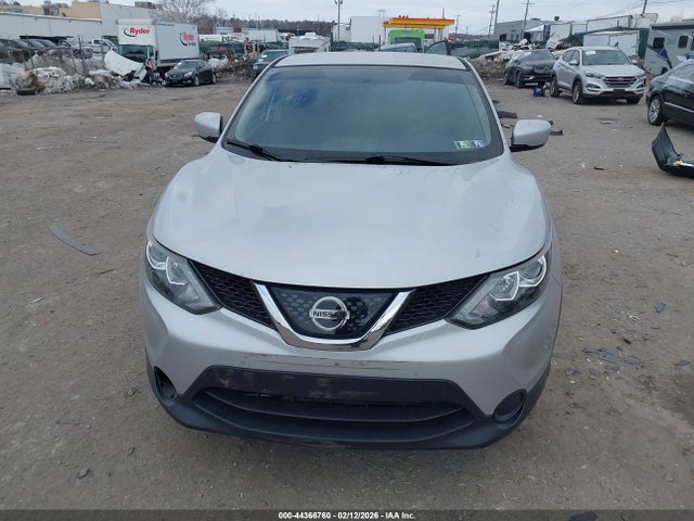 JN1BJ1CR4JW267486 Nissan Rogue Sport S