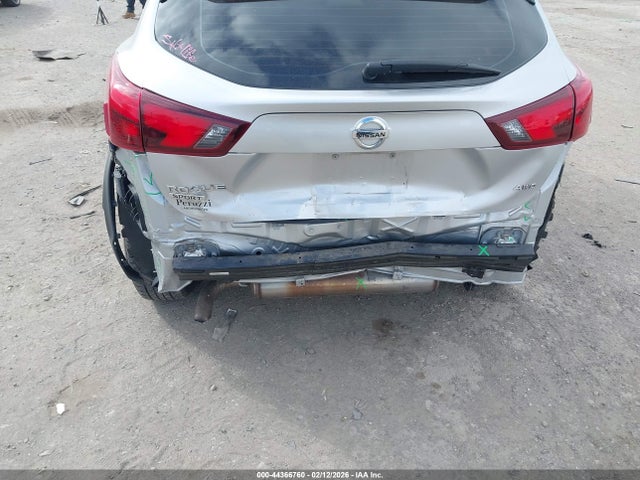 JN1BJ1CR4JW267486 Nissan Rogue Sport S