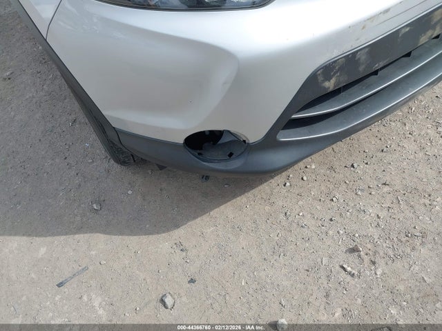 JN1BJ1CR4JW267486 Nissan Rogue Sport S