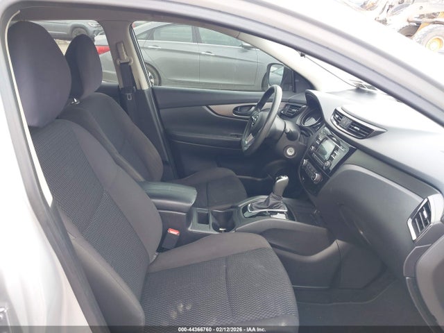 JN1BJ1CR4JW267486 Nissan Rogue Sport S