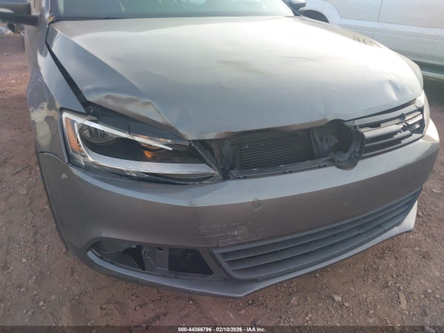 Продажа на аукционе авто 2011 Volkswagen Jetta 2.5l Se, vin: 3VWBX7AJ4BM392305, номер лота: 44366796