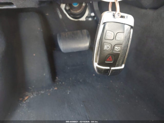 2013 JAGUAR XF SAJWA0E74D8S69138 Photo 10