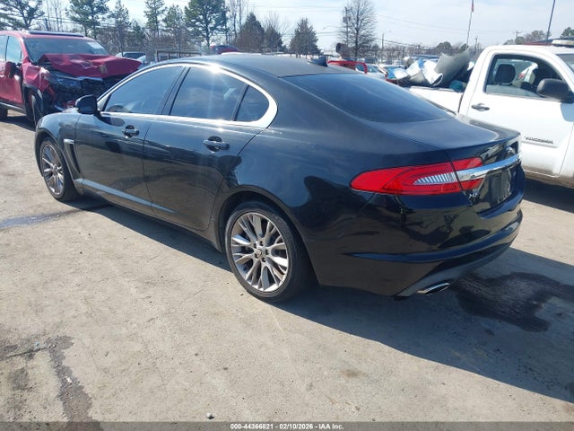 2013 JAGUAR XF SAJWA0E74D8S69138 Photo 2