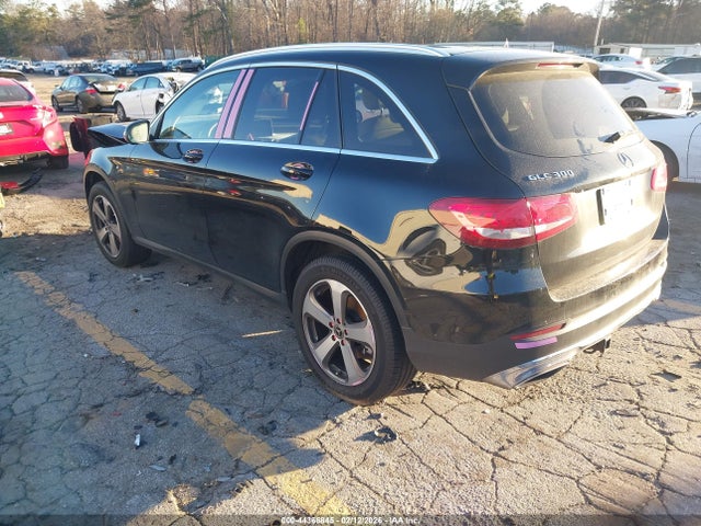 2019 MERCEDES-BENZ GLC 300 WDC0G4JB4KV138997 Photo 2