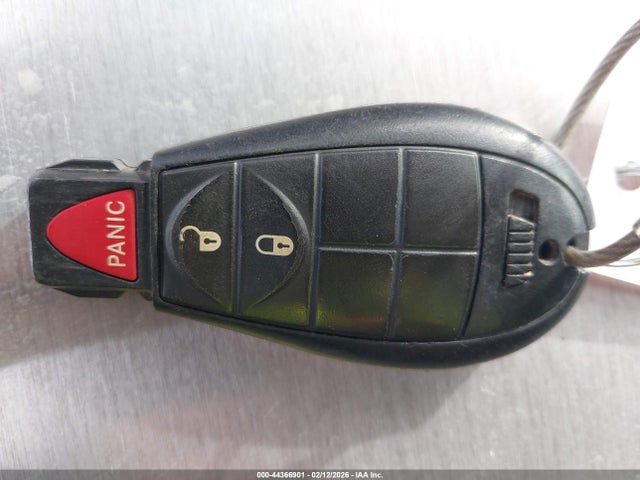 44366901 :رقم المزاد ، 1C4PJLCB0LD625943 vin ، 2020 Jeep Cherokee Latitude Fwd مزاد بيع