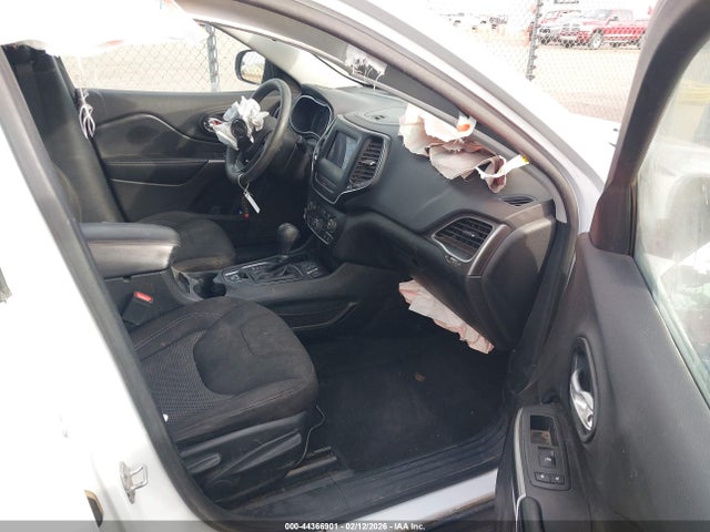 44366901 :رقم المزاد ، 1C4PJLCB0LD625943 vin ، 2020 Jeep Cherokee Latitude Fwd مزاد بيع
